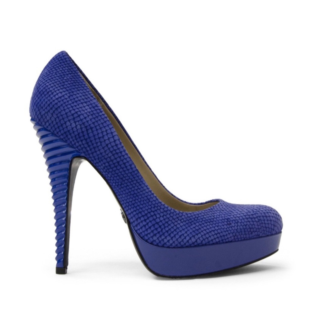 Navy blue heels